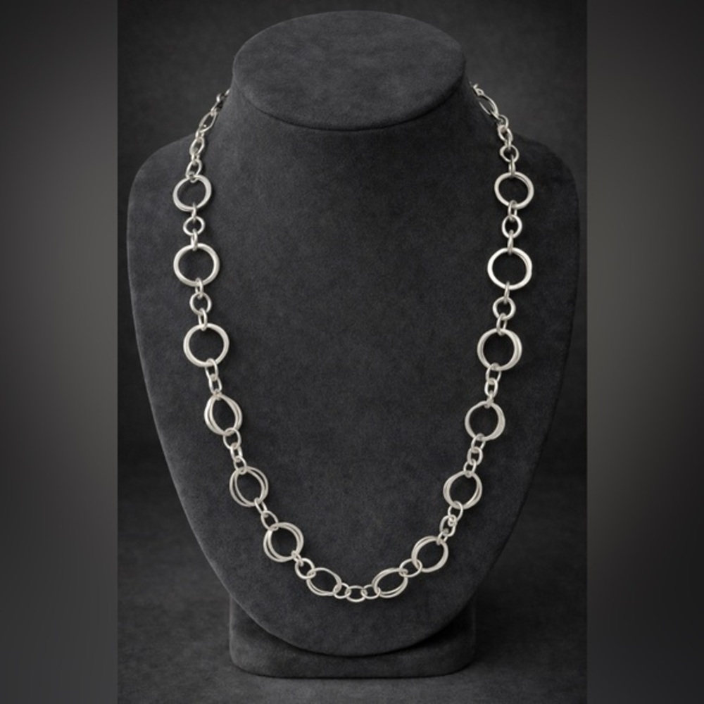 Premier Designs Silver EUGENIA 30" necklace.  EUC. #102